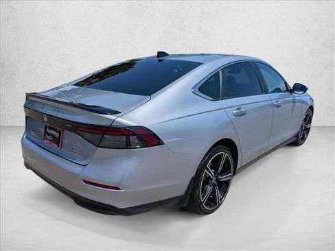 Used 2025 Honda Accord Sport image 5
