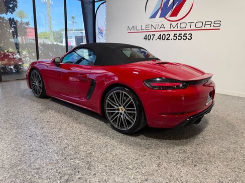 Used 2024 Porsche 718 Boxster GTS RWD image 42
