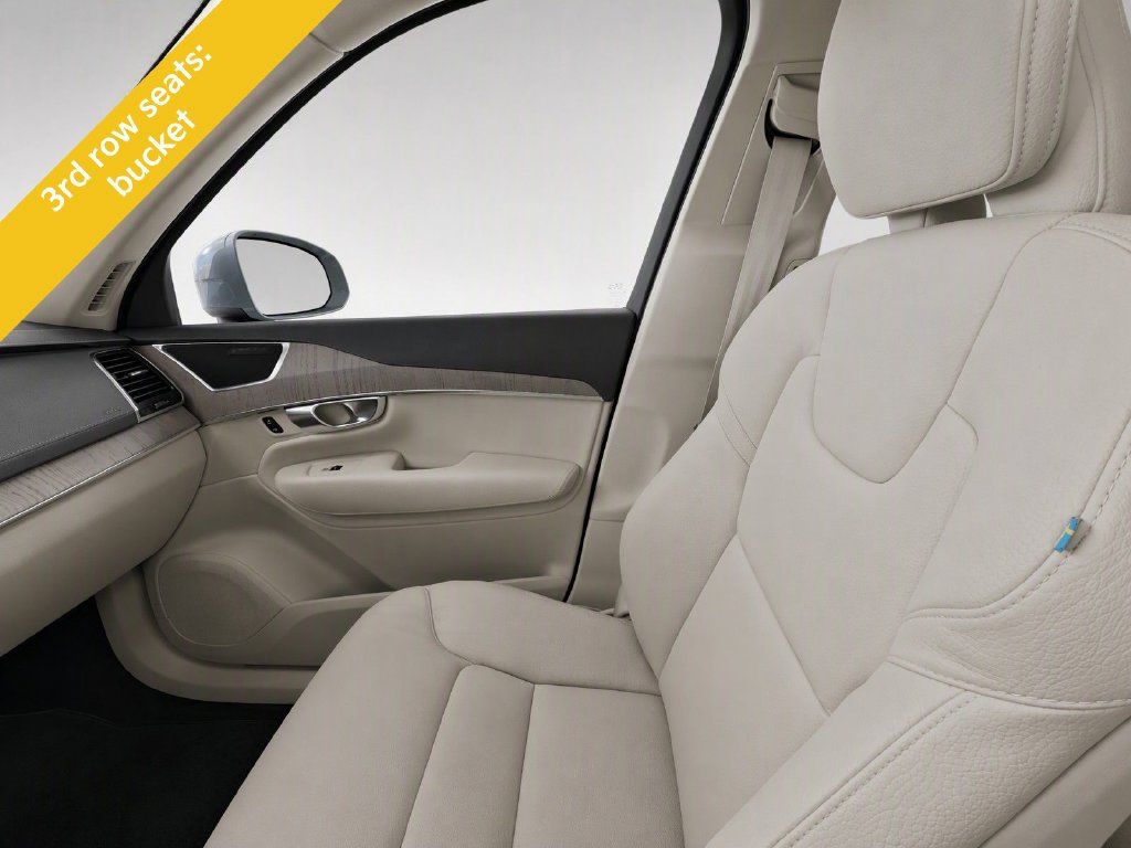 Used 2025 Volvo XC90 T8 Plus w/ Protection Package Premier AWD/4WD image 27