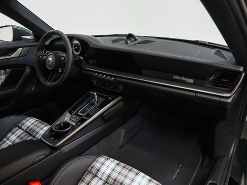 Certified 2025 Porsche 911 Turbo AWD/4WD image 42