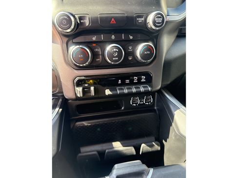 Used 2020 RAM 1500 Big Horn AWD/4WD image 16
