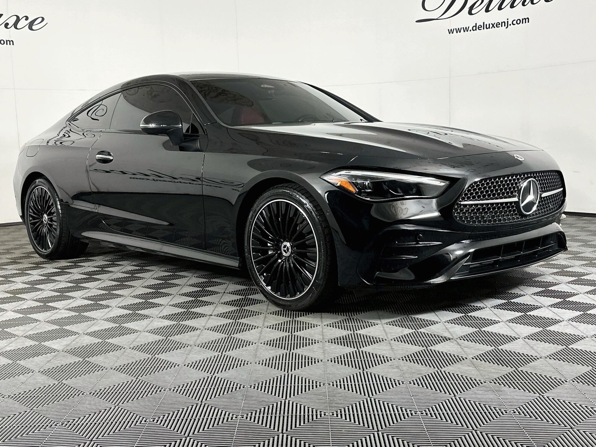 Used 2024 Mercedes-Benz CLE 300 4MATIC Coupe image 1