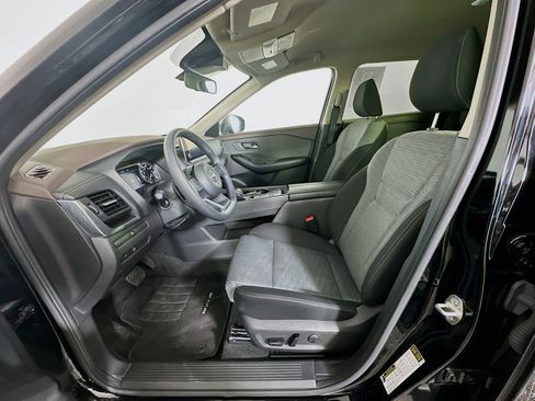 Used 2023 Nissan Rogue SV FWD image 13
