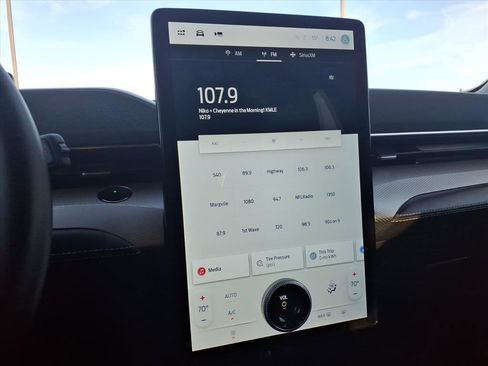 Used 2023 Ford Mustang Mach-E Select image 23