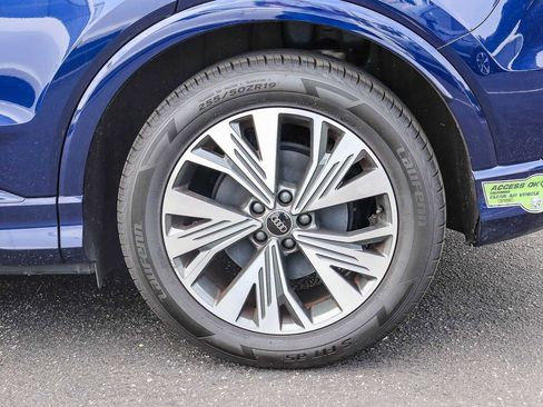 Used 2023 Audi Q4 e-tron Premium Plus w/ Premium Plus RWD image 10