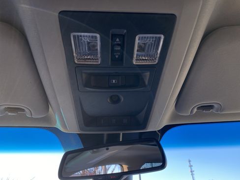 Used 2017 RAM 1500 Laramie Longhorn image 26