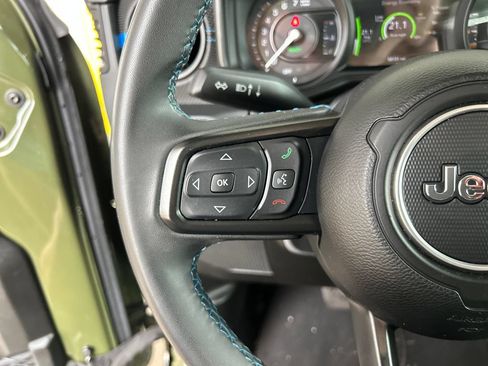 Used 2024 Jeep Wrangler Unlimited Rubicon 4xe AWD/4WD image 20
