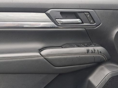 Used 2025 GMC Terrain Elevation FWD image 13