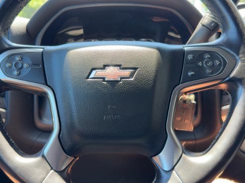 Used 2018 Chevrolet Silverado 1500 LT AWD/4WD image 16