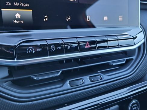 New 2026 Jeep Compass Latitude AWD/4WD image 70