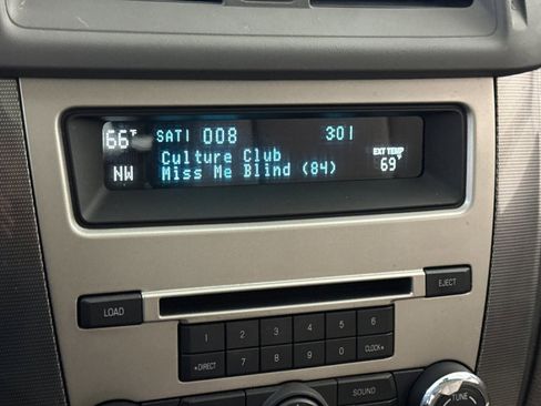 Used 2011 Ford Fusion SEL w/ 302A Rapid Spec Order Code FWD image 20