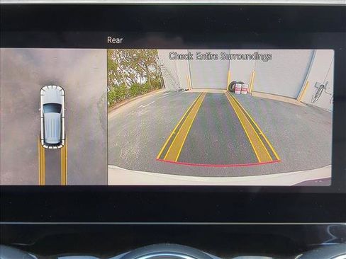 Certified 2022 Mercedes-Benz GLC 300 image 11