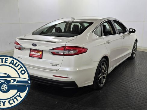 Used 2020 Ford Fusion Titanium image 7