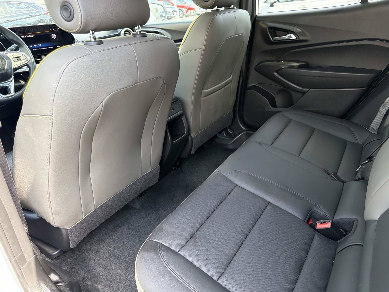 Used 2024 Chevrolet Trax ACTIV w/ Sunroof Package FWD image 9
