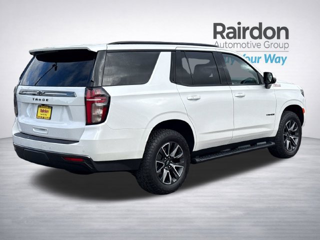 Used 2022 Chevrolet Tahoe Z71 w/ Luxury Package AWD/4WD image 7