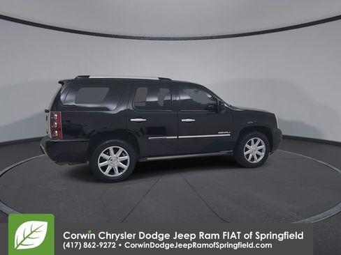 Used 2014 GMC Yukon Denali AWD/4WD image 16
