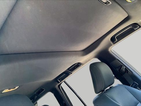 Used 2023 Lexus GX 460 Premium w/ Premium Package AWD/4WD image 13
