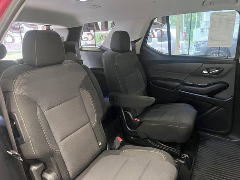 Used 2020 Chevrolet Traverse LT w/ Driver Confidence II Package image 39