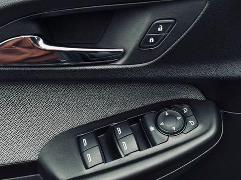 Used 2023 Chevrolet TrailBlazer LT w/ Convenience Package image 12