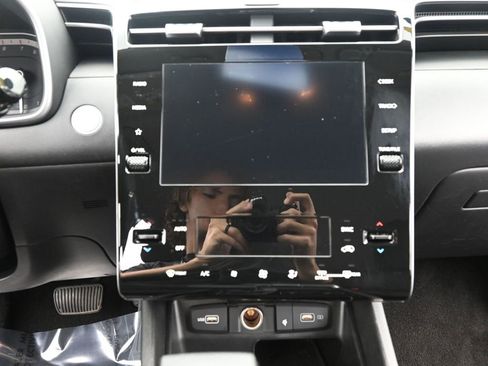 Certified 2024 Hyundai Tucson SEL image 23