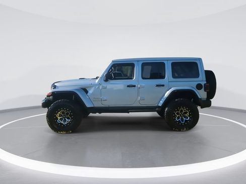 Used 2023 Jeep Wrangler Unlimited Sahara w/ LED Lighting Group AWD/4WD image 5