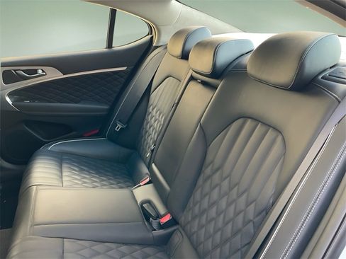 Used 2020 Genesis G70 2.0T w/ Prestige Package image 13