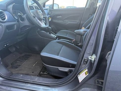 Used 2025 Nissan Versa SV FWD image 18