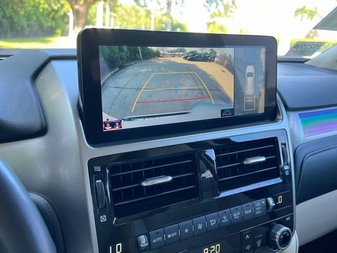 Certified 2023 Lexus GX 460 Luxury w/ Accessory Package AWD/4WD image 16