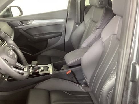 Certified 2025 Audi Q5 2.0T Premium image 13