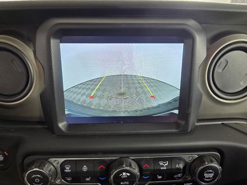 Used 2021 Jeep Wrangler Unlimited Sport image 43