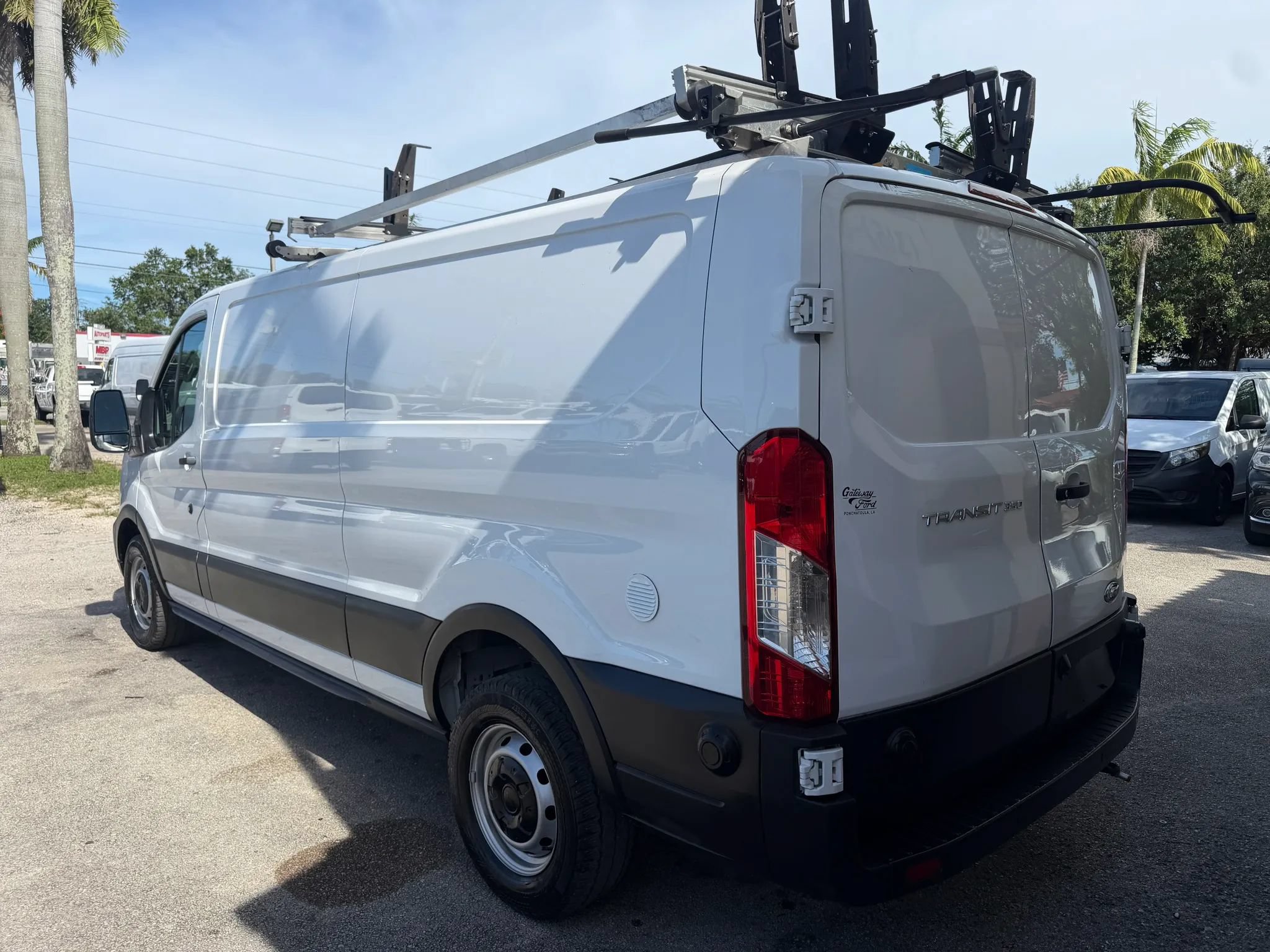 Used 2024 Ford Transit 350 148 Low Roof w/ Fleet Fuel Economy Package RWD image 3