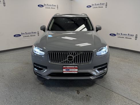 Used 2025 Volvo XC90 T8 Plus AWD/4WD image 2
