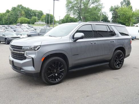 Used 2022 Chevrolet Tahoe RST w/ Luxury Package AWD/4WD image 8
