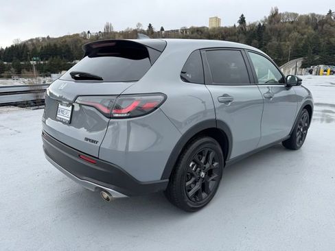 Certified 2024 Honda HR-V Sport image 9