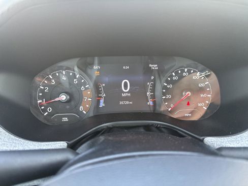 Used 2022 Jeep Compass Latitude w/ Sun and Sound Group AWD/4WD image 16