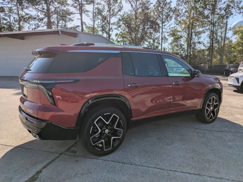 New 2026 Chevrolet Traverse High Country FWD image 27