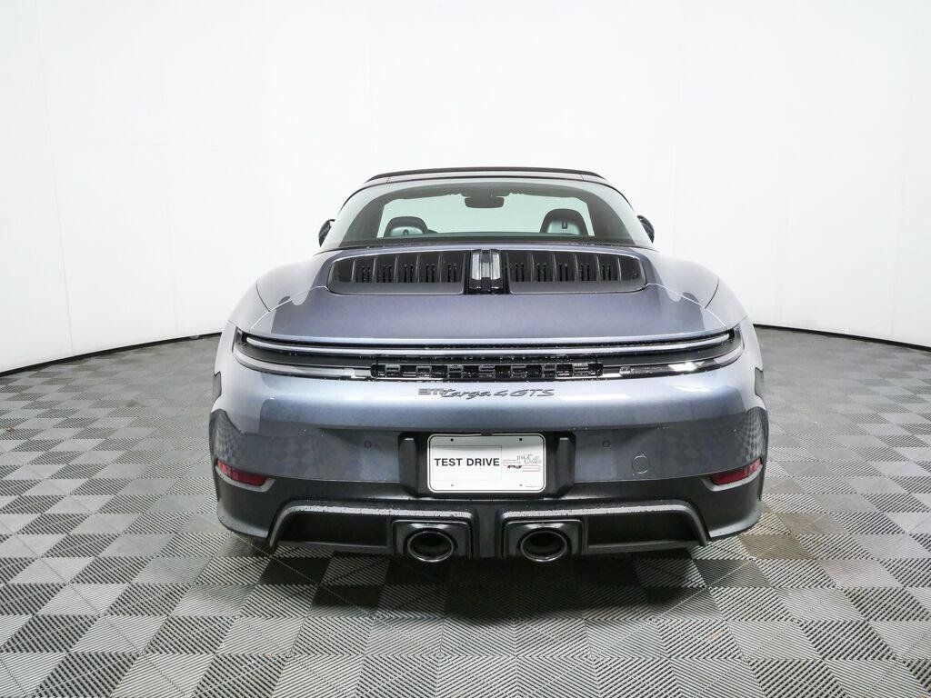 Certified 2026 Porsche 911 Targa 4 GTS AWD/4WD image 32