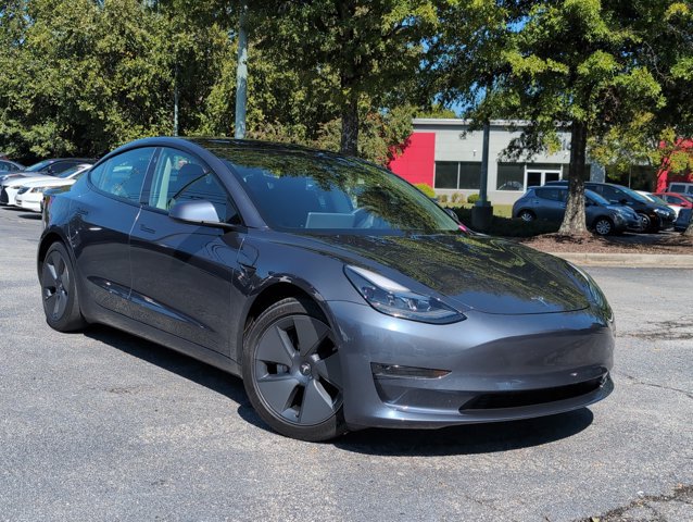 Used 2021 Tesla Model 3 Standard Range Plus RWD image 2