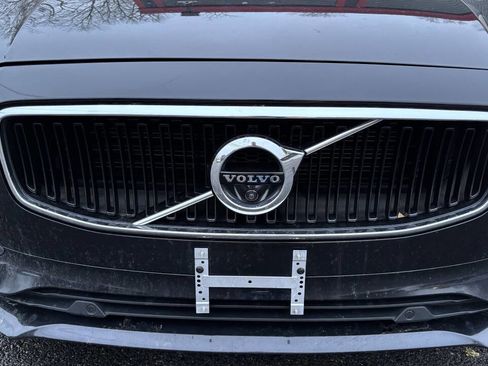 Used 2017 Volvo S90 T6 Momentum w/ Vision Package image 8