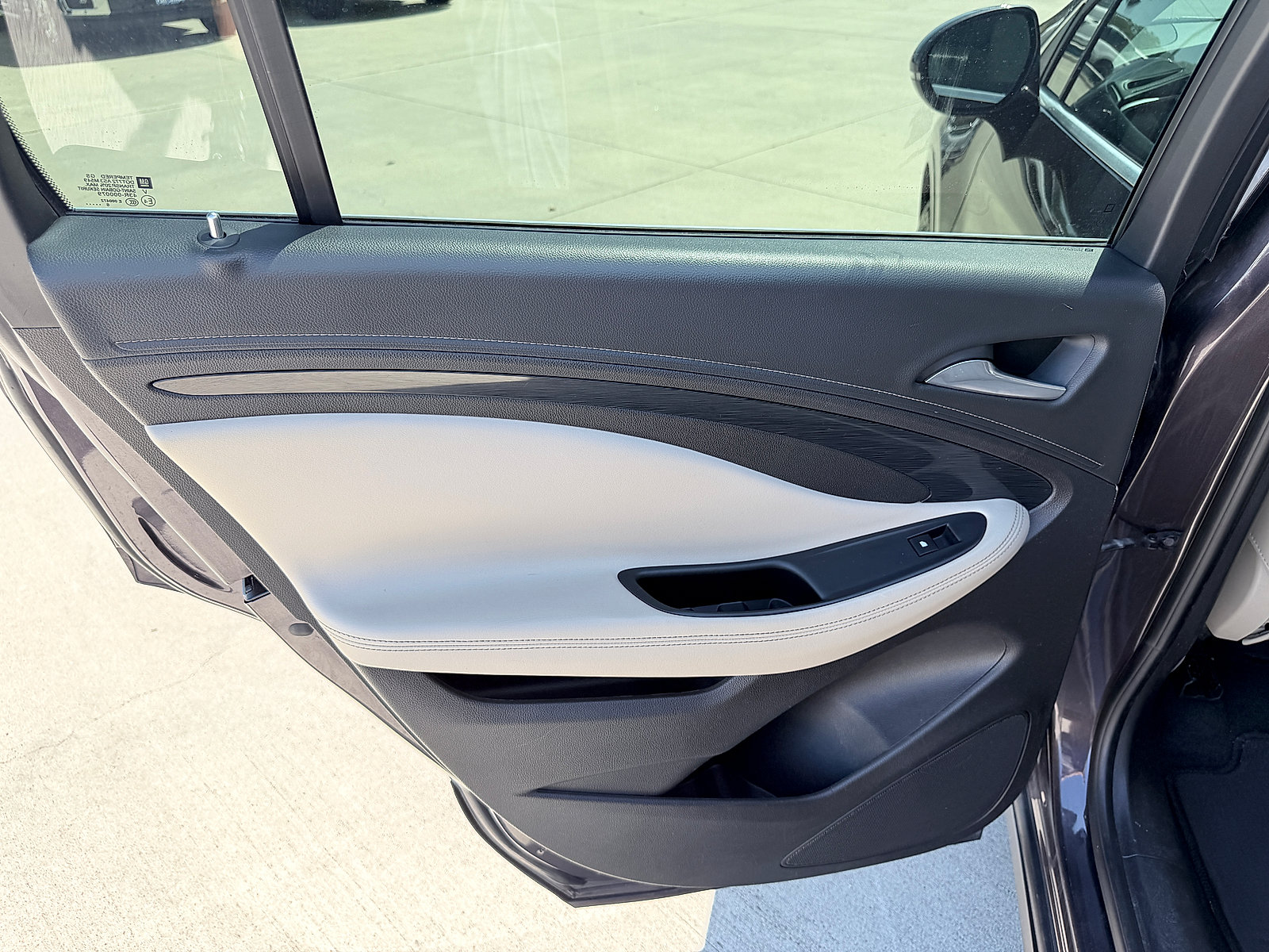 Used 2017 Buick Envision Preferred FWD image 21