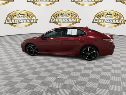Used 2018 Toyota Camry XSE FWD image 8