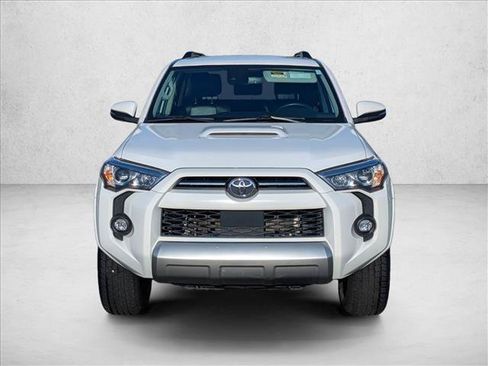 Used 2022 Toyota 4Runner TRD Off-Road Premium AWD/4WD image 2