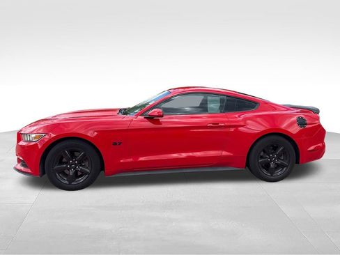 Used 2015 Ford Mustang Coupe RWD image 4