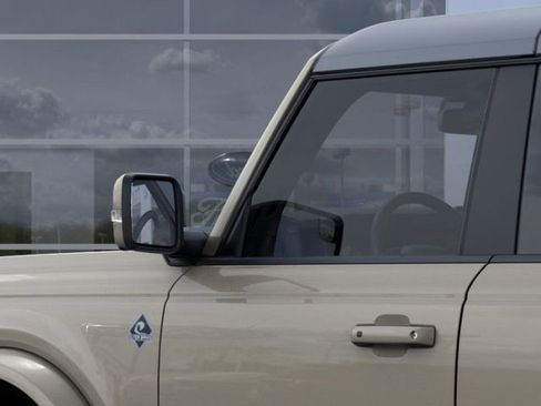 New 2025 Ford Bronco Outer Banks image 25