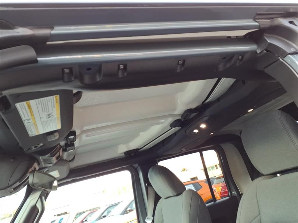 New 2026 Jeep Gladiator Sport AWD/4WD image 13