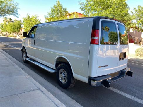 Used 2025 Chevrolet Express 2500 w/ Driver Convenience Package RWD image 10