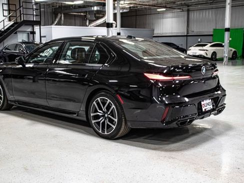 Used 2023 BMW 760i xDrive w/ Parking Assistance Package image 6