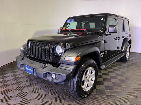 Used 2018 Jeep Wrangler Unlimited Sport S AWD/4WD image 3