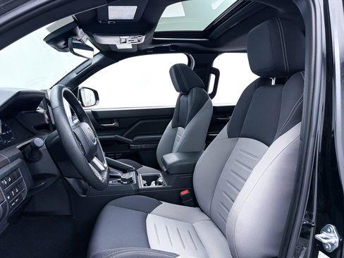 Used 2024 Toyota Tacoma TRD Off-Road w/ TRD Off Road Upgrade Package image 20