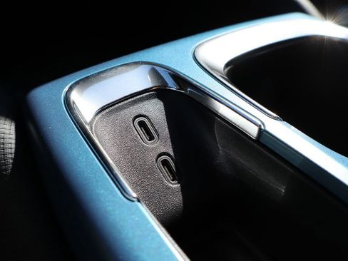 New 2026 Chevrolet Equinox EV LT image 23